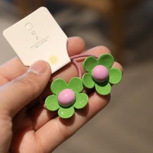 Girl hair accessories